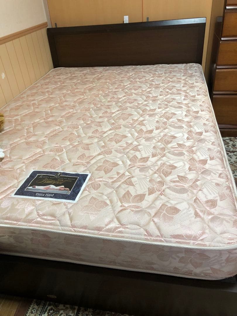 Simmons Beautyrest Extra Hard ダブル