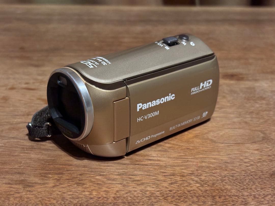 【良品】Panasonic HC-V300M ビデオカメラ 本体 バッテリー2個
