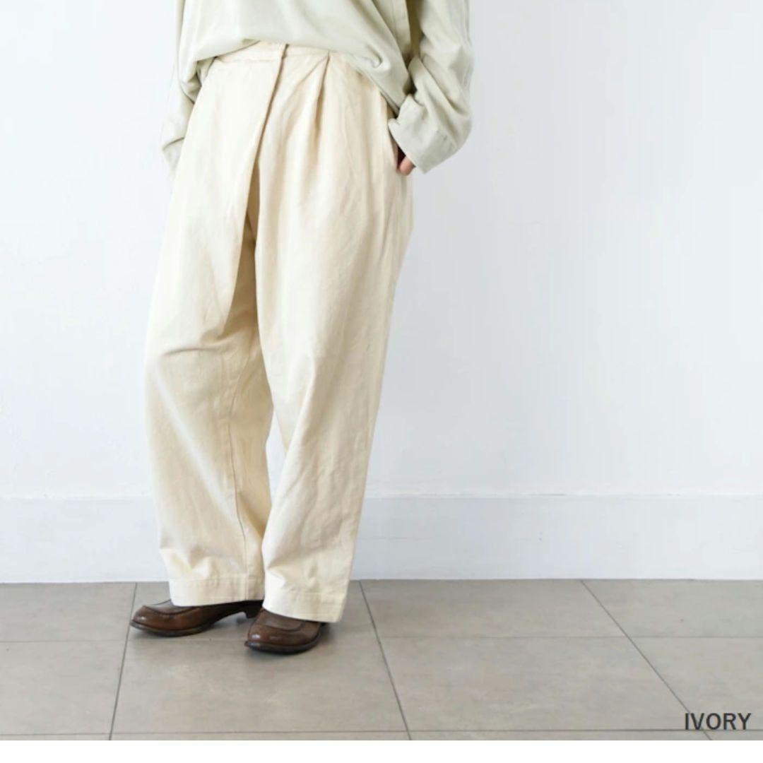 Veritecoeur　ヴェリテクール　フロントタックパンツ