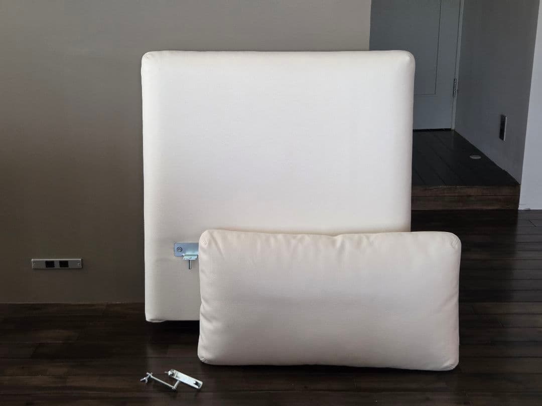 ヴァレントゥナVallentuna背もたれ（IKEA廃盤ソファベッドパーツ）