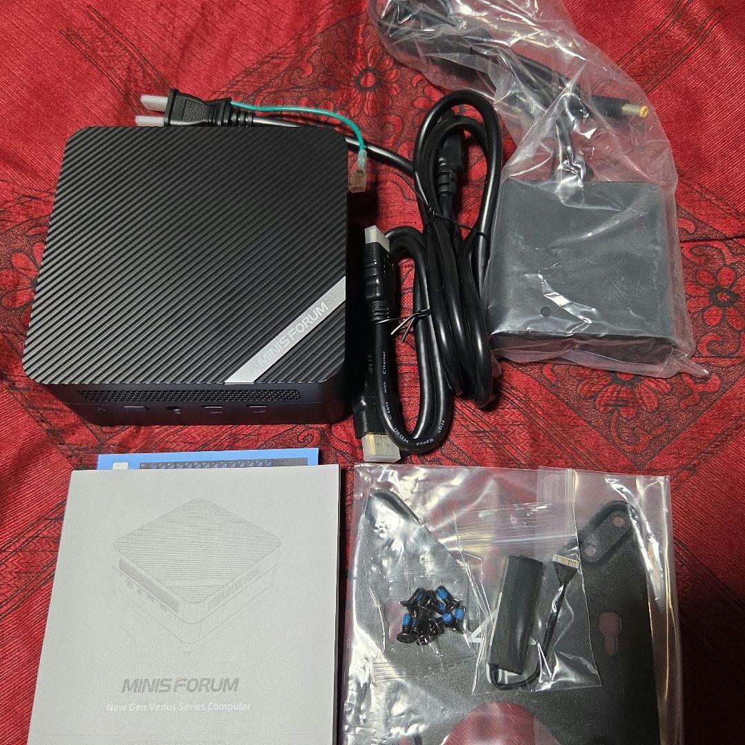 ミニPC MINISFORUM UM690S RYZEN9 6900HX