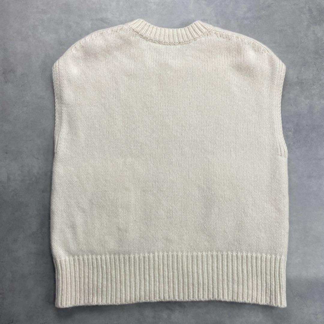 美品　ギャルリーヴィー ファインウール クルーネックベスト　白　ホワイト