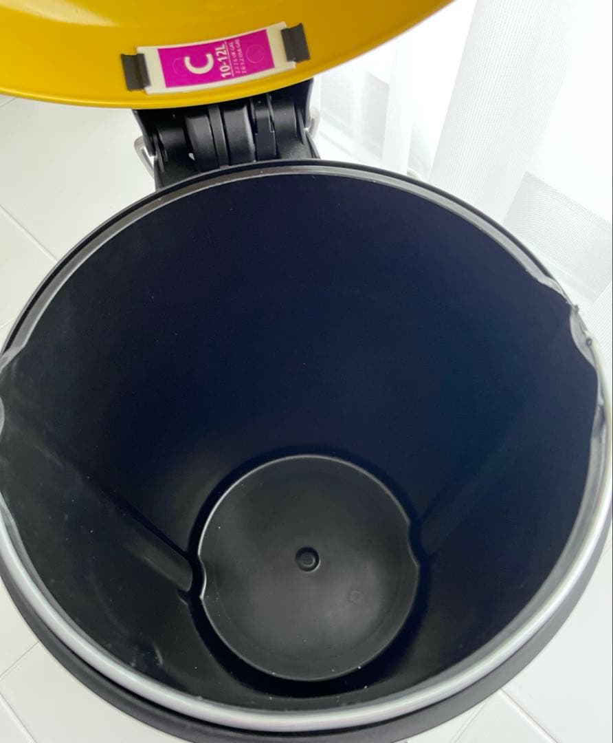 【新品同様】ブラバンシア オーラ・カイリーデザイン　ゴミ箱