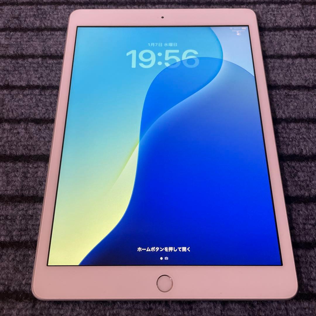 179 iPad 8世代 32GB SIMフリー シルバー