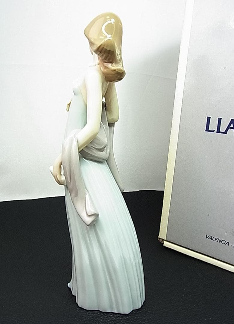 ヨシカネ様用美品LLADROリヤドロ陶器人形「少女」型番5487スペイン製