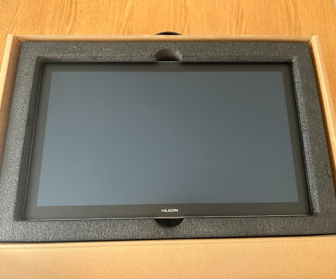 【ほぼ新品】Huion Kamvas Pro 19 液晶ペンタブレット
