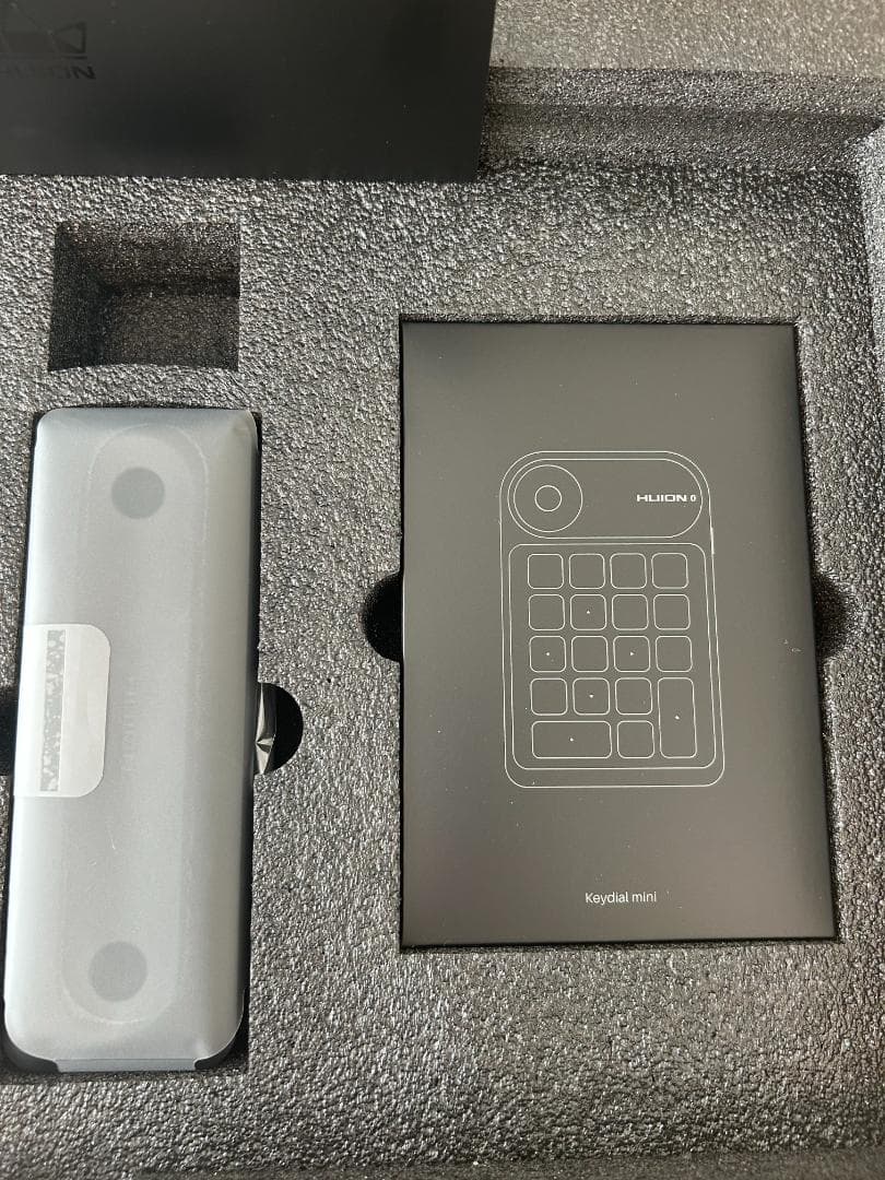 【ほぼ新品】Huion Kamvas Pro 19 液晶ペンタブレット