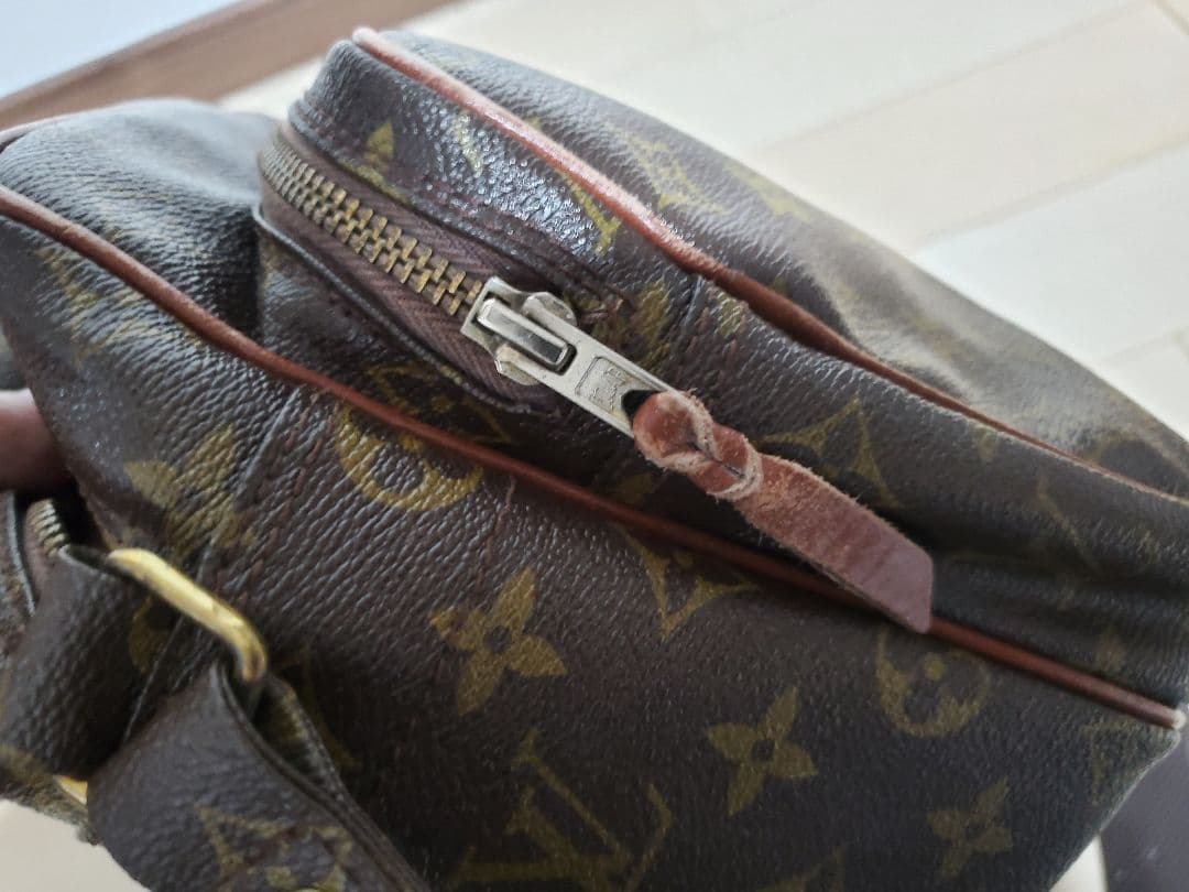 Louis Vuitton モノグラム レポーター ショルダーバッグ