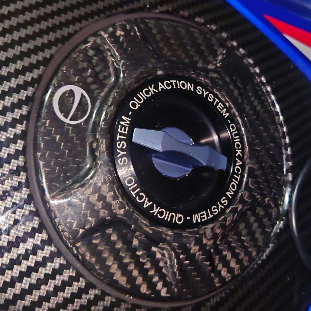 N*i様 S1000RR(K67カーボンタンクキャップ　クイックリリース
