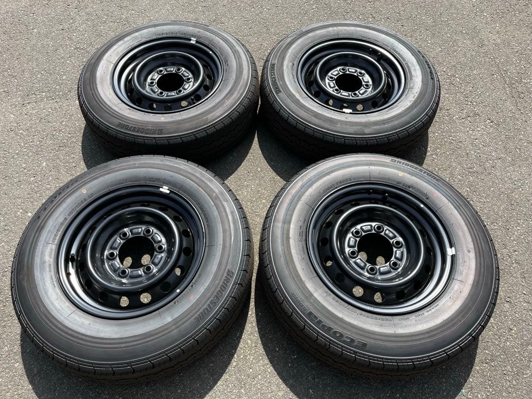 引き渡し限定　200系　ハイエース　2025新車外し　純正タイヤホイール