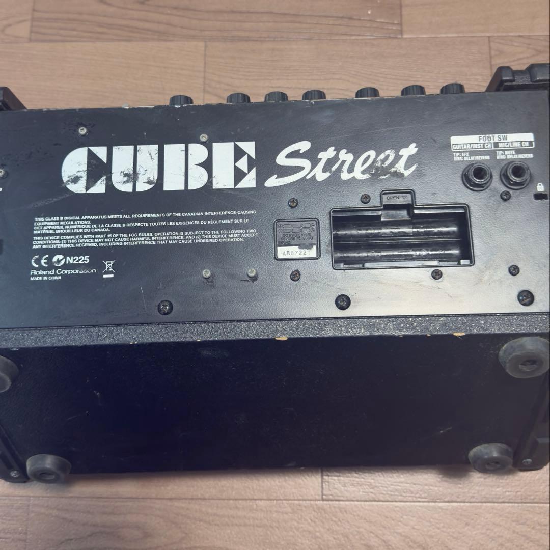 アンプ ROLAND CUBE STREET