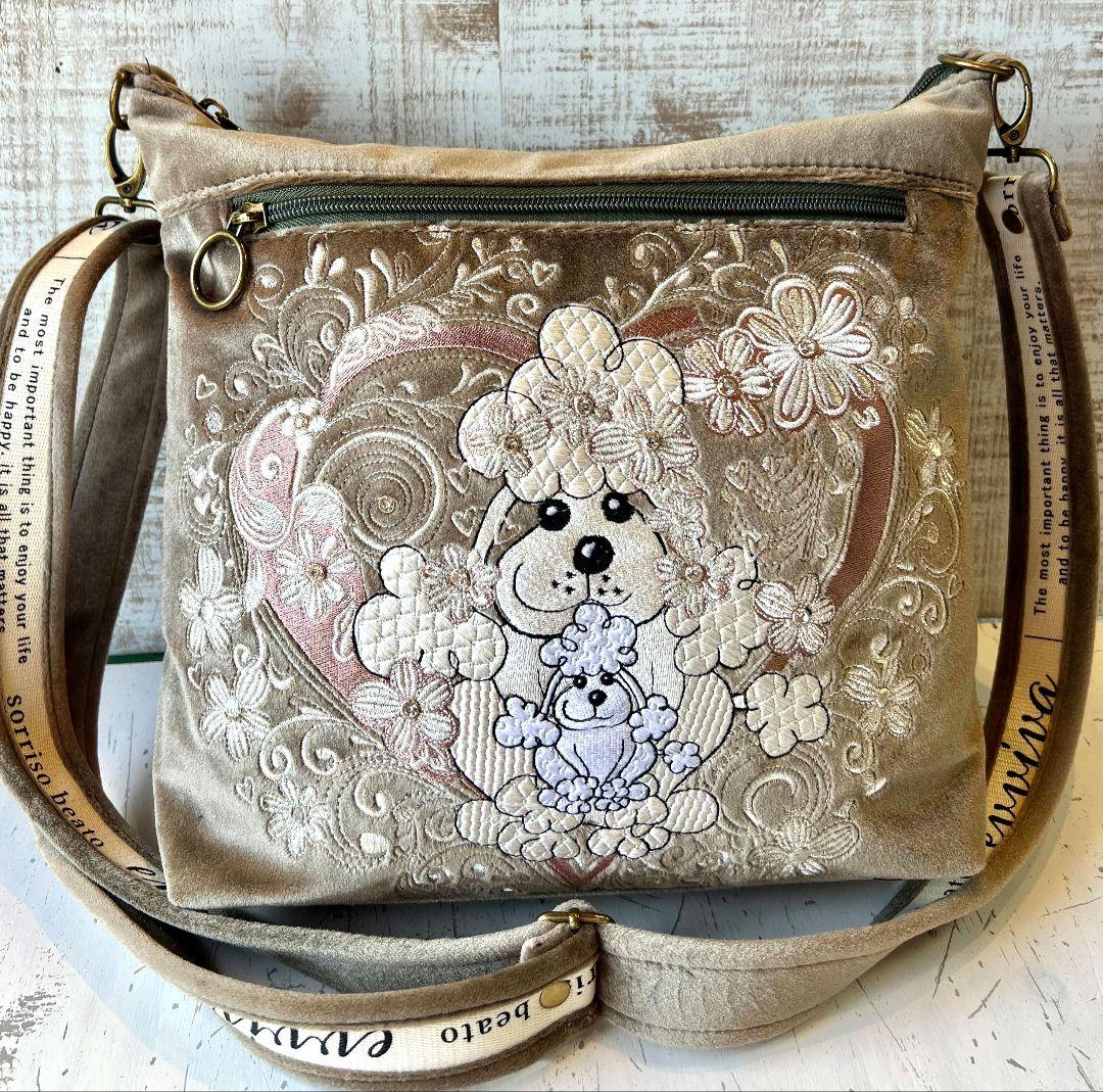 ＊wasabi様リクエスト品＊ロラライハリス♡カーキブラウンベロアショルダー