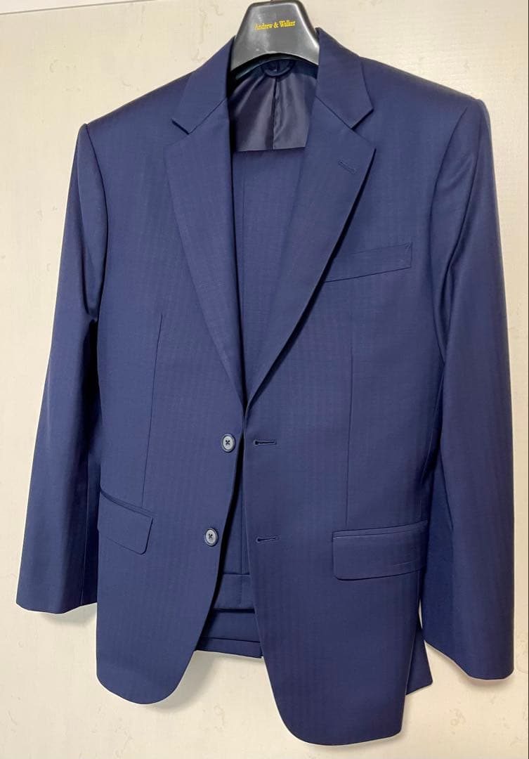 【未使用】高級感あるネイビーシャドーストライプ　オーダースーツ　紺　無地