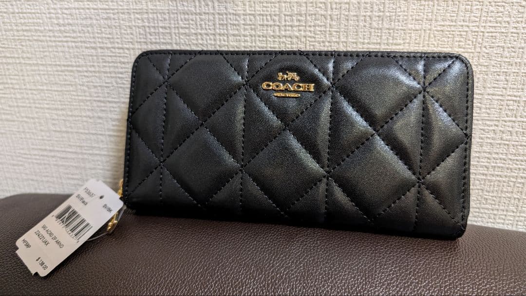 ◇新品未使用COACH キルティング ブラック長財布