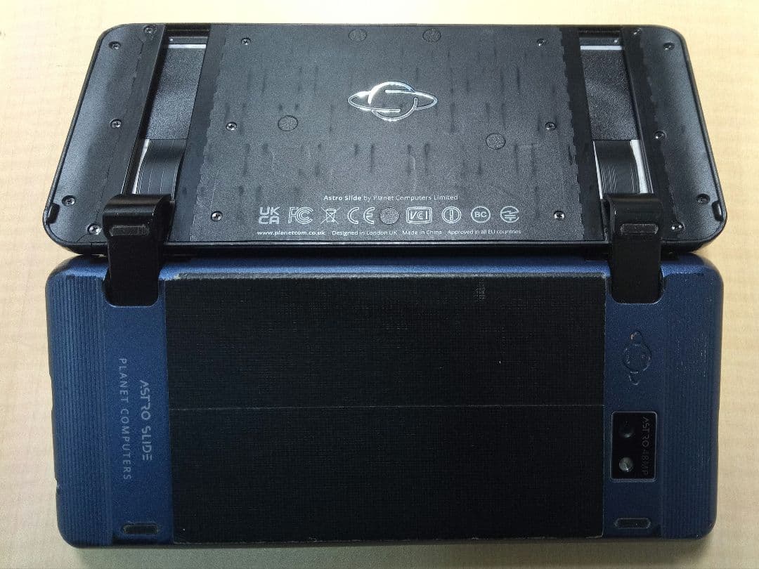 スマートフォン本体 Astro Slide 5g transformer