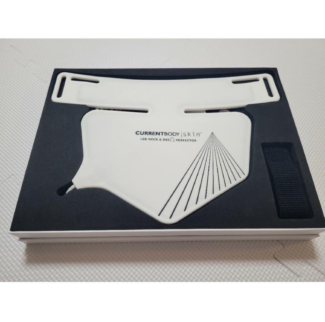 CurrentBody skinネック＆デック パーフェクター LED美顔器