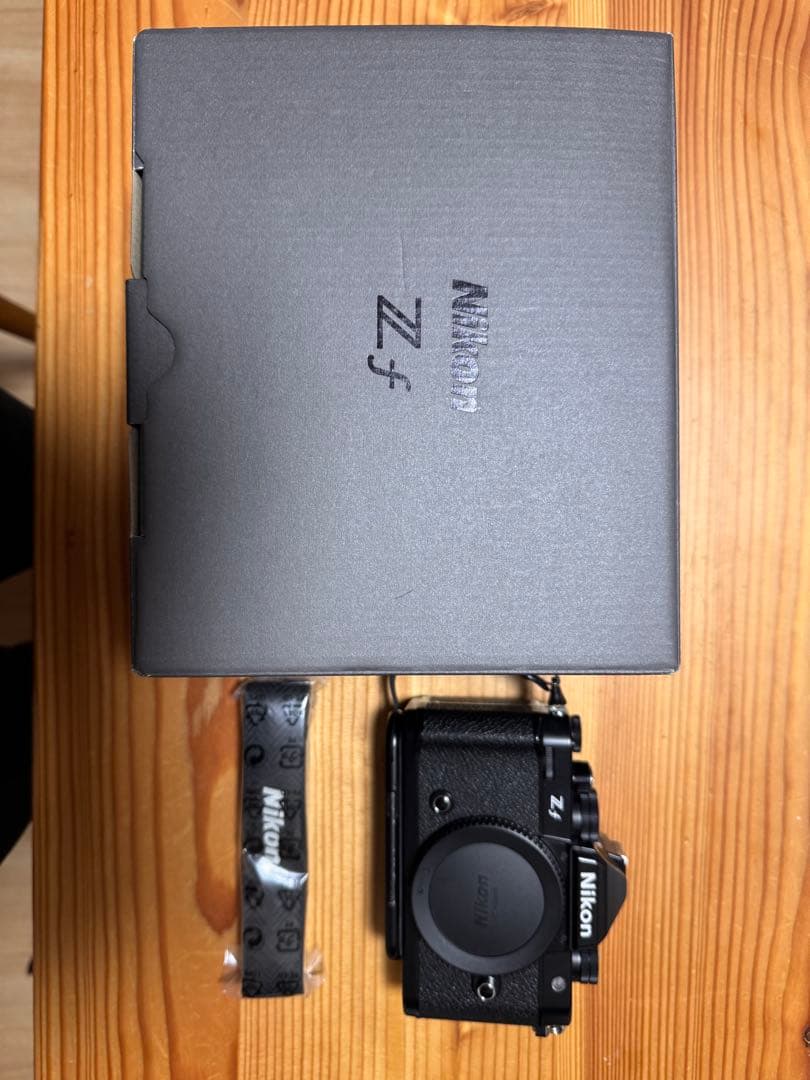 Nikon zf 本体　箱付き　ショット数4500枚
