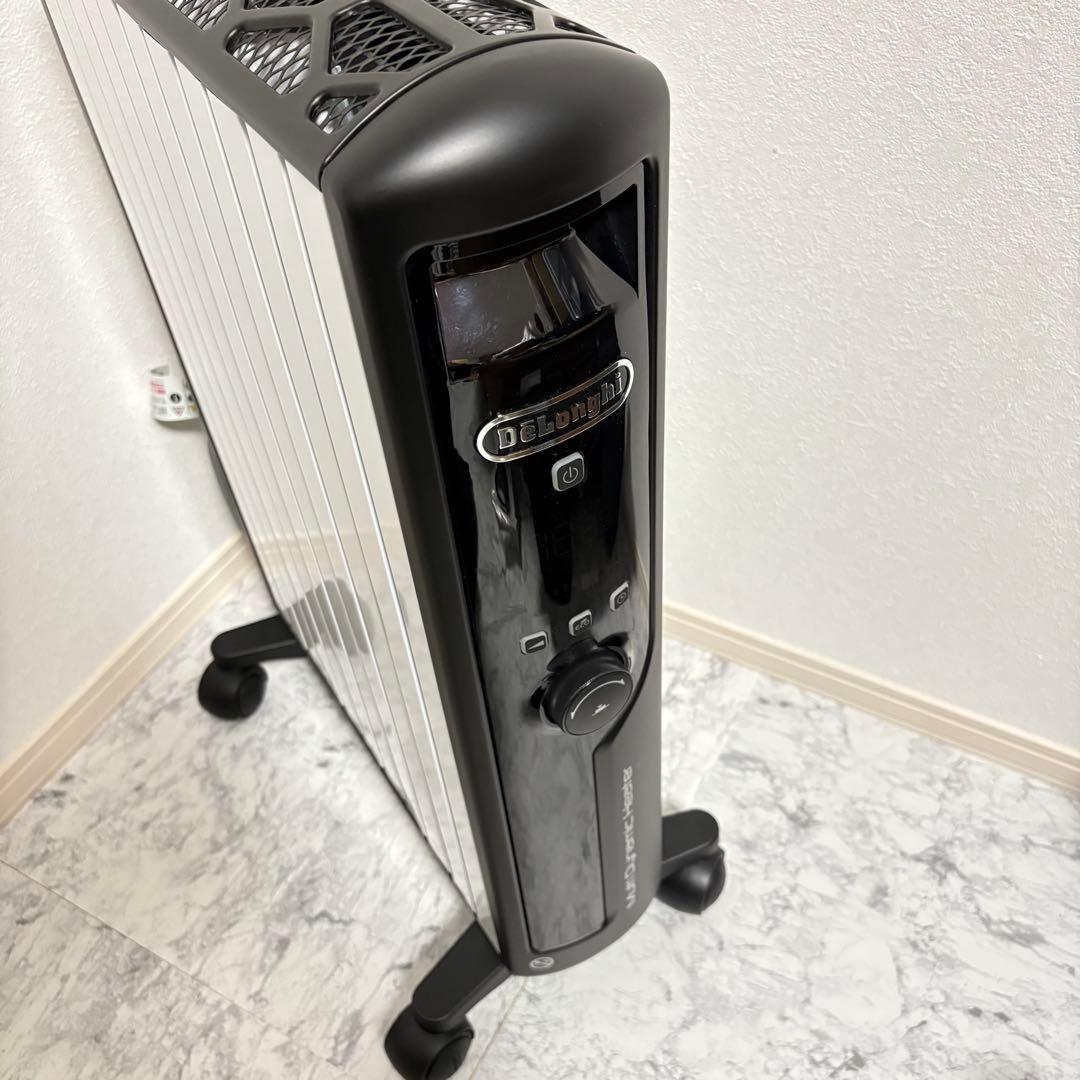 美品✨除菌済み✨リモコン未使用　デロンギ　ヒーター　ブラック　MDHU15-PB