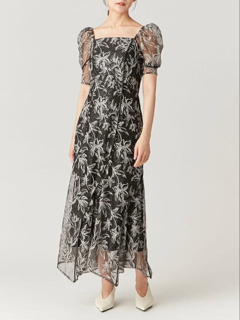 【FRAY I.D】新品タグ付き / M / カーブパネルエンブロイダリードレス