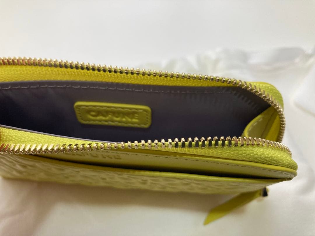 カフネ　C ロック L ジップ カードホルダー