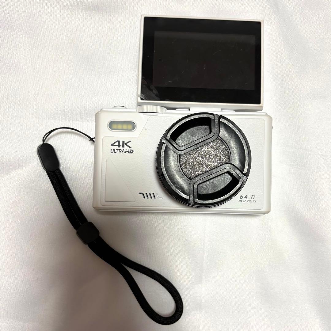 デジカメ SDカード・充電器ケーブル付き