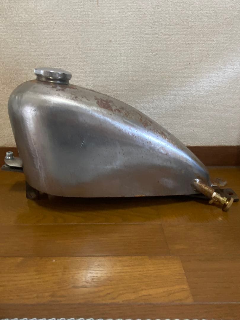 タンク アメリカンバイク パンダロケット製 st250 キャブレター