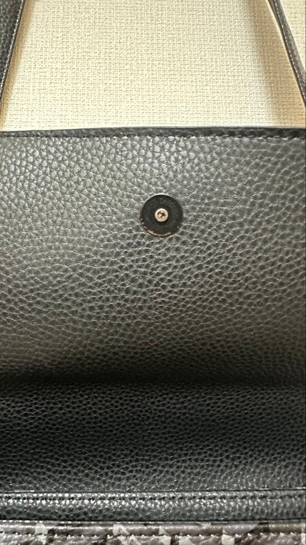 spraygroundショルダーバッグ