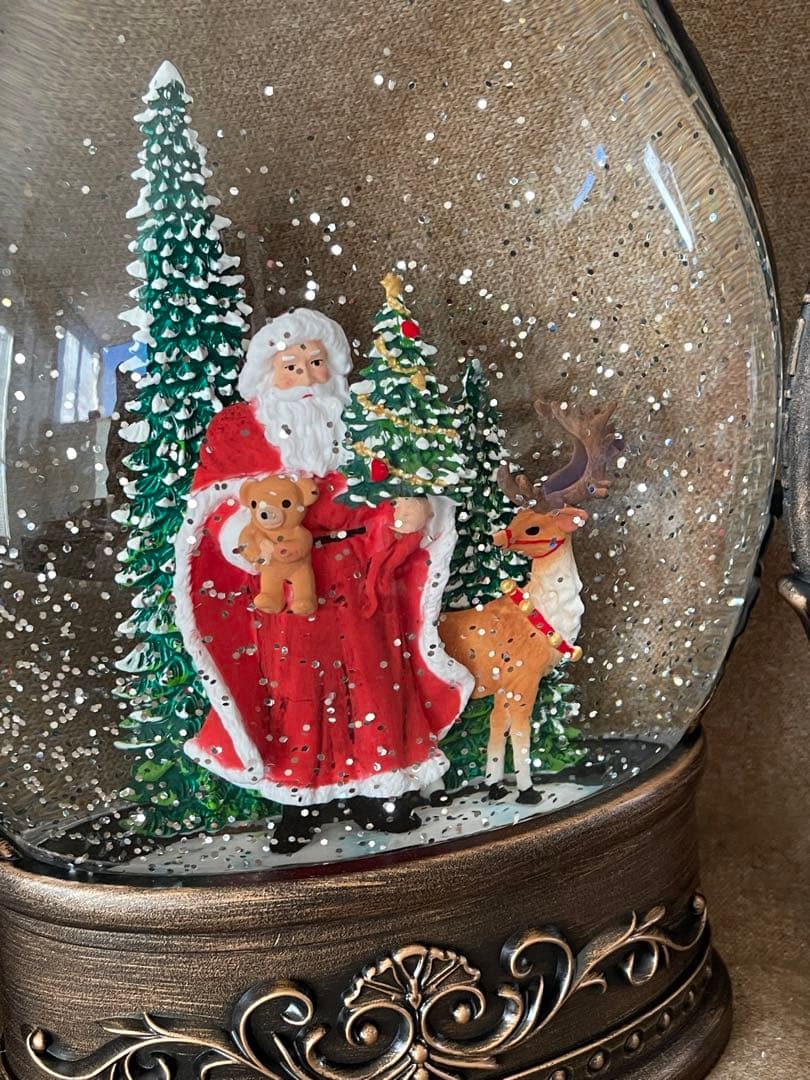 【迫力満点！】クリスマス　ランタン型　スノードーム　ウォーターグローブ　ライト
