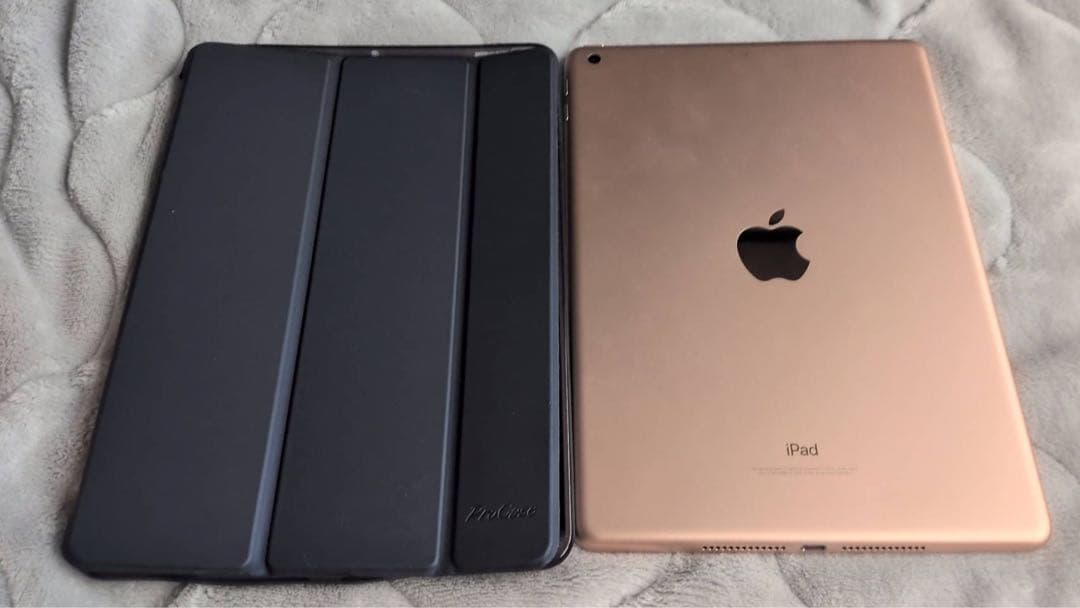 Apple iPad ゴールド 本体 + カバー
