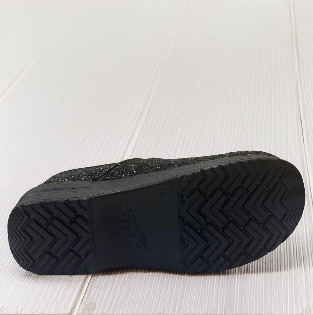 靴 dansko Professional. Black Glitter/ 38