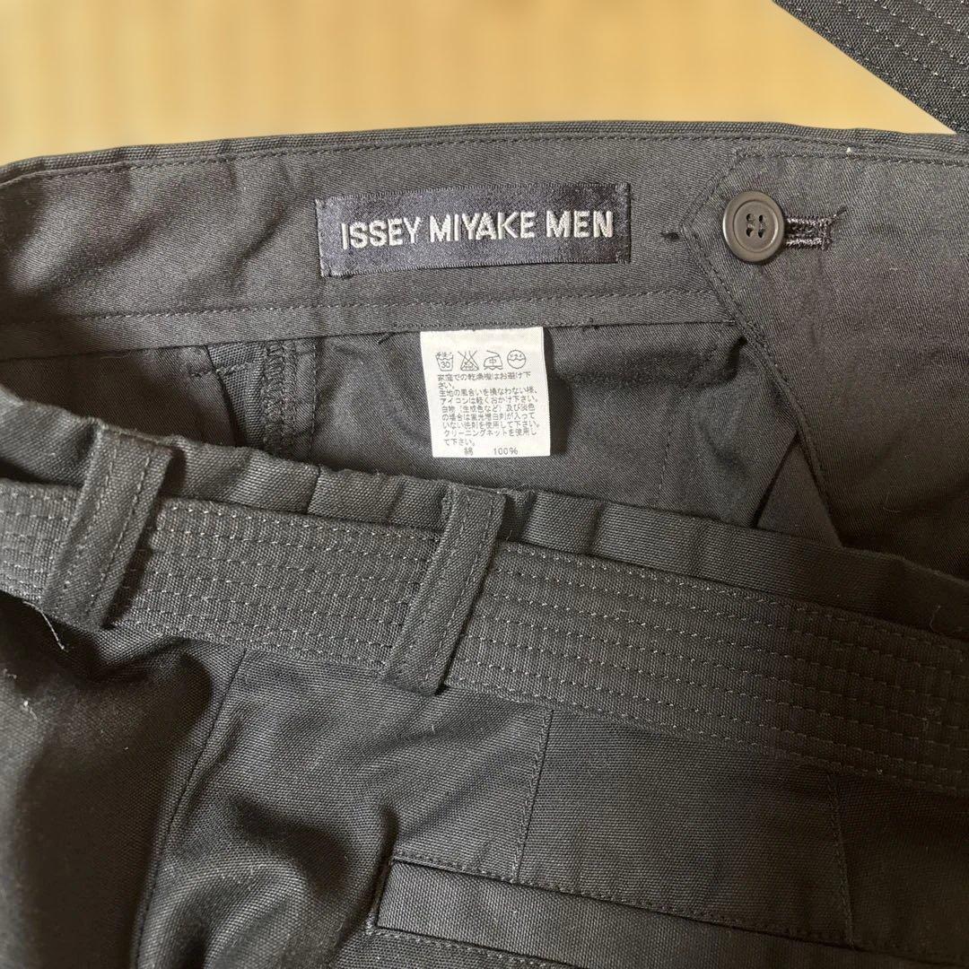ISSEY MIYAKE MEN サイズ３　綿100% ブラック スラックス