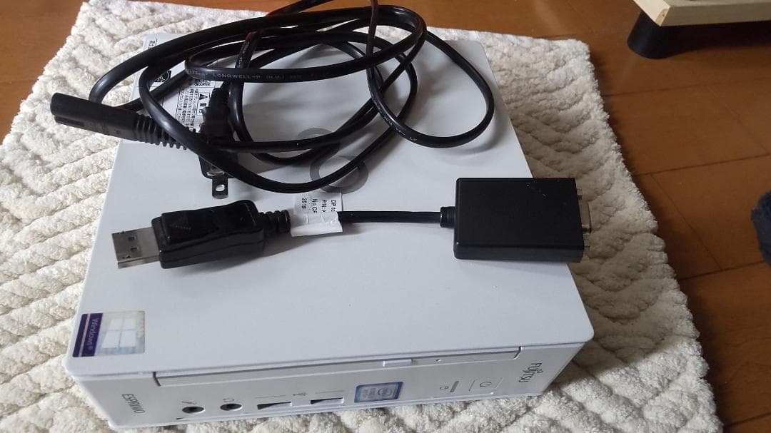 Windowsデスクトップ ESPRIMO Q558/V Windows11 SSD Office2016