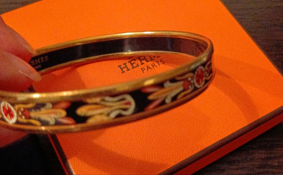 HERMES エマイユ バングル