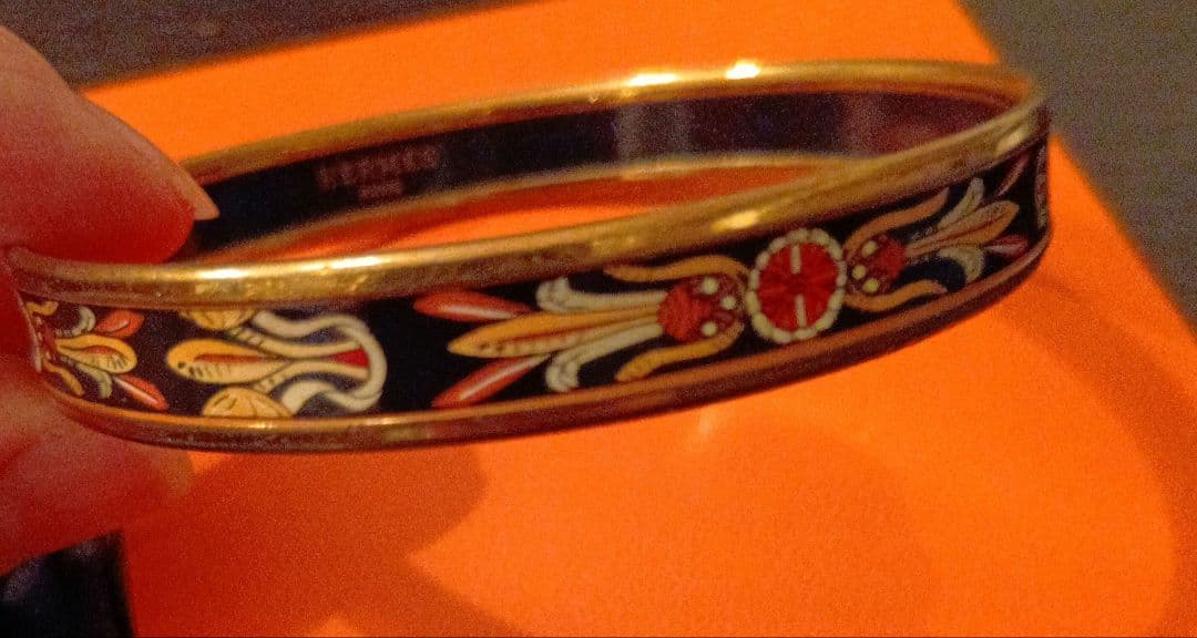 HERMES エマイユ バングル