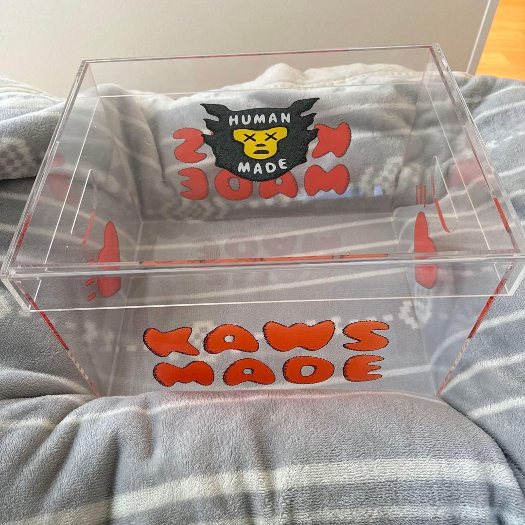 HUMAN MADE×KAWSコンテナボックス