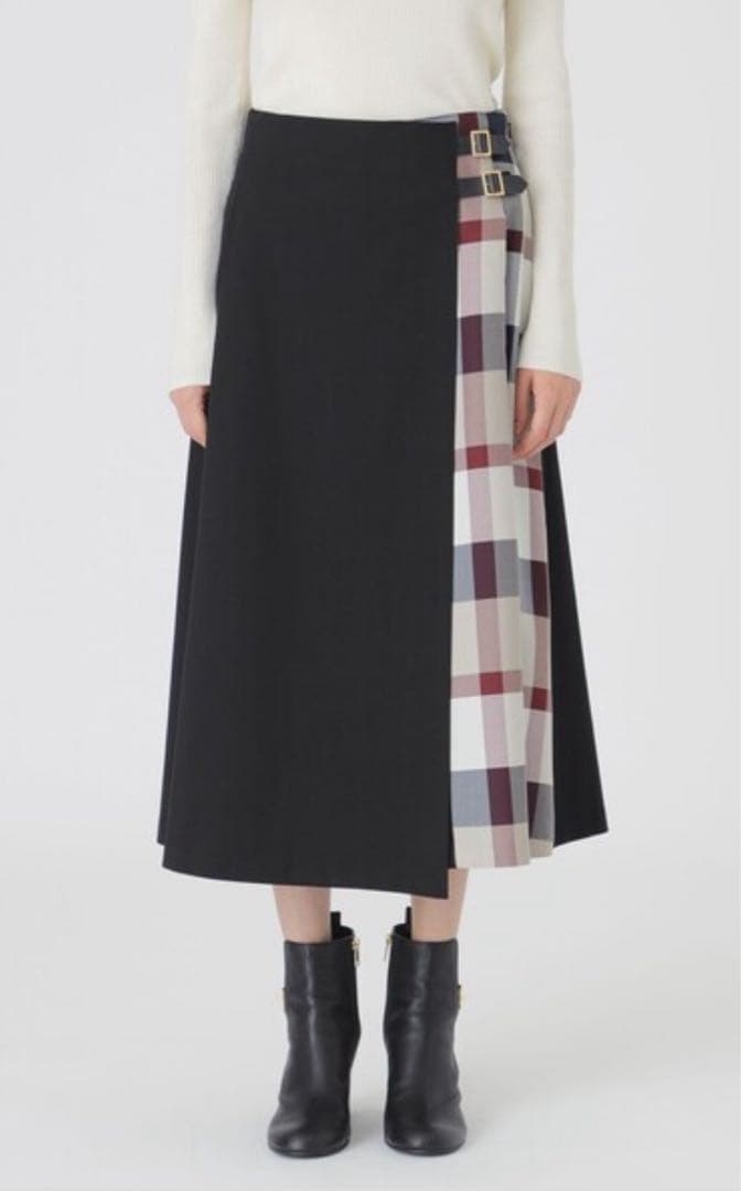 未使用級✨ブルーレーベルクレストブリッジ マットツイルストレッチスカート風パンツ