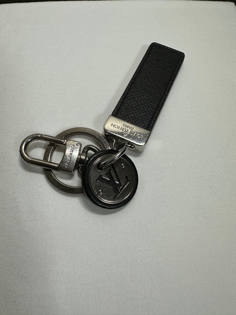 Louis Vuitton タイガ キーリング