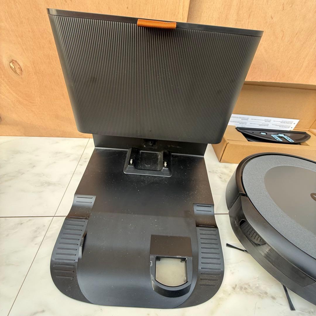 iRobot ルンバ コンボ i5+ i557860 水拭き対応 自動ゴミ収集