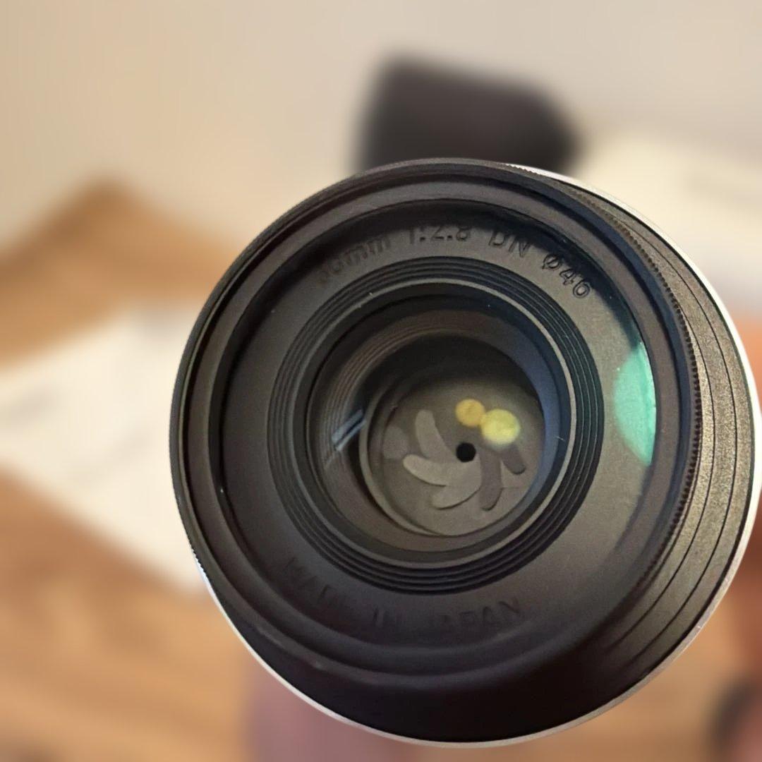 SIGMA 単焦点望遠レンズ Art 60mm F2.8 DN シルバー