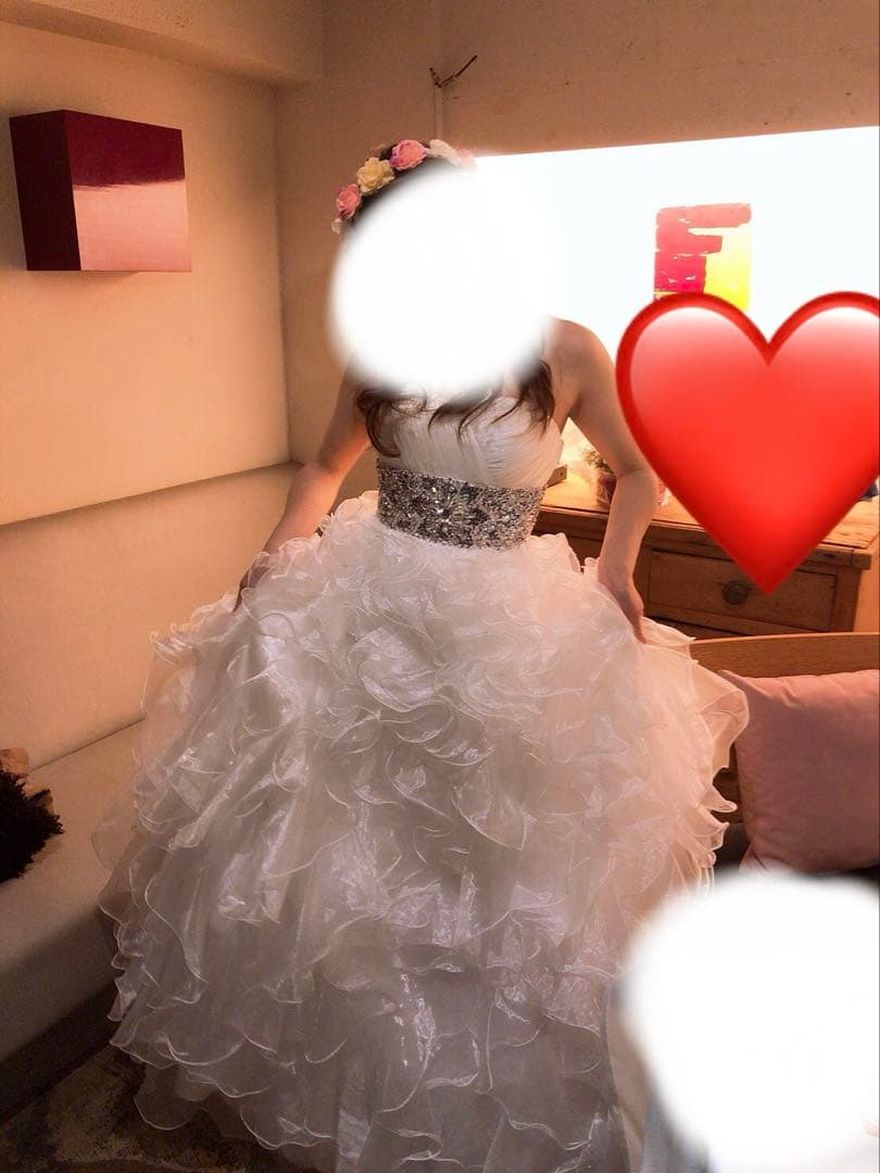 エミリアウィズ、ホワイトビジュードレス