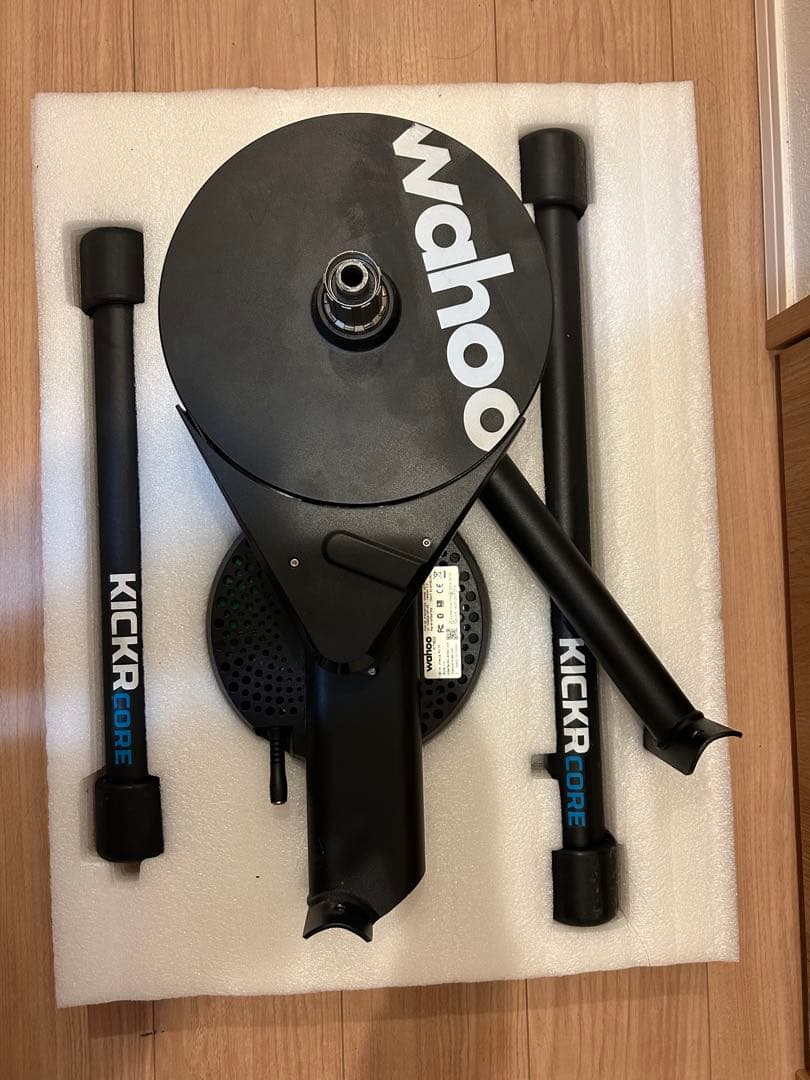Wahoo KICKR core スマートバイクトレーナー