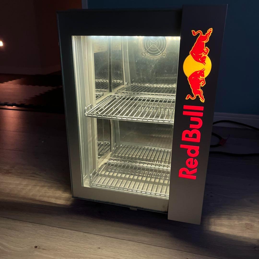 Red Bull 冷蔵庫