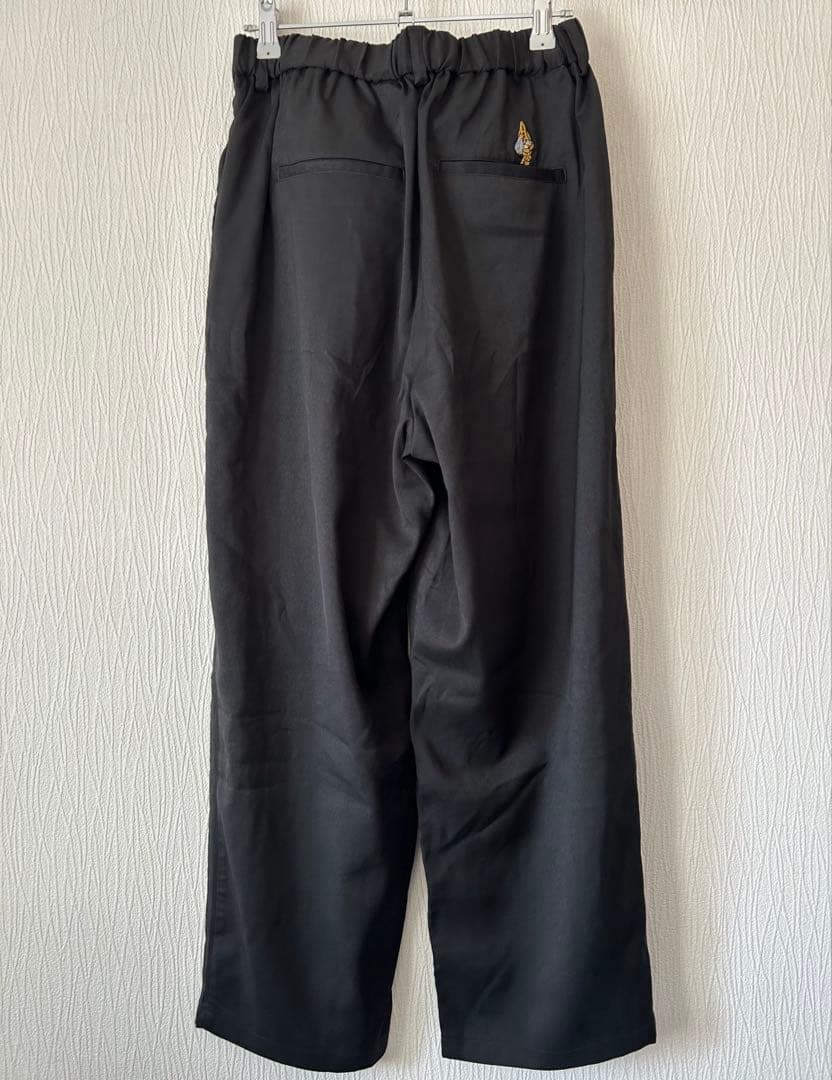 グラニフ ジョジョの奇妙な冒険 黄金の風 5部 パンツ ピストルズ Sサイズ