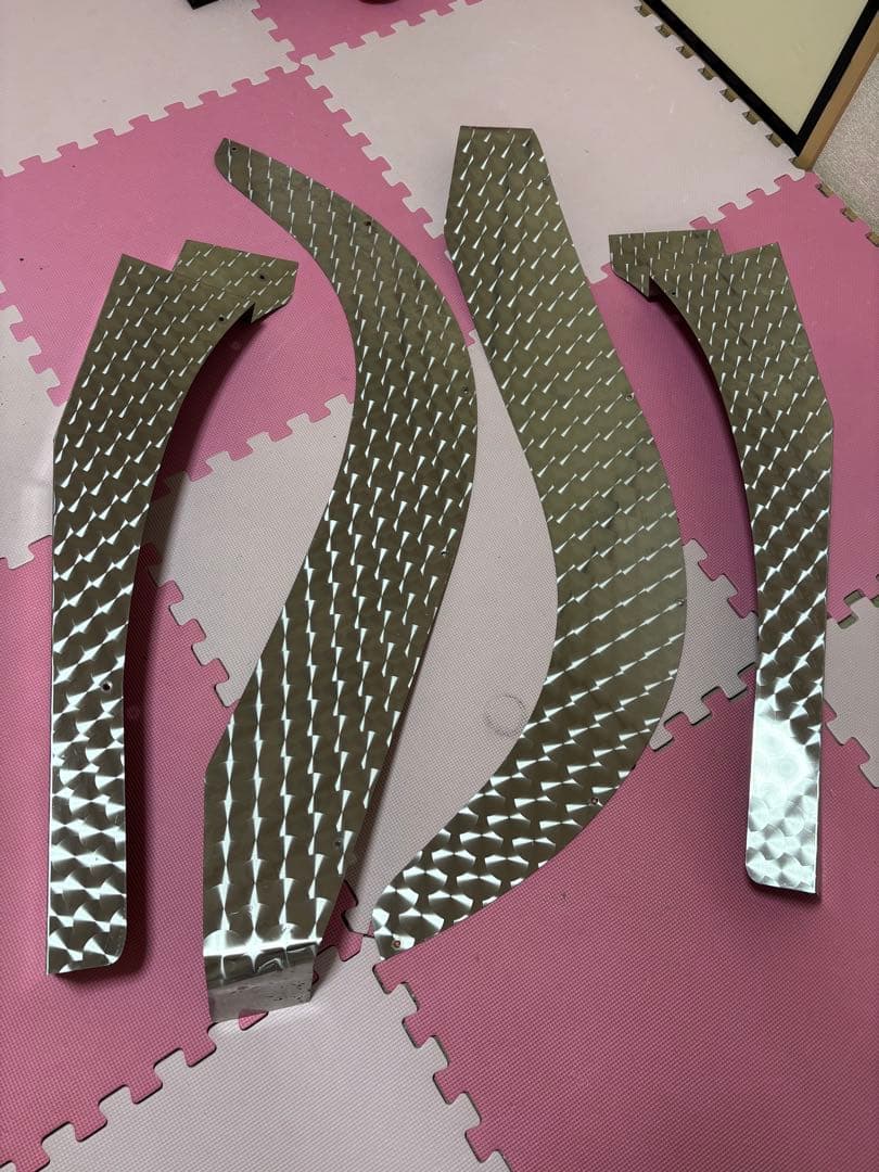 グランドプロフィア　ウロコステンレス　グラプロ　日野　マッドガード