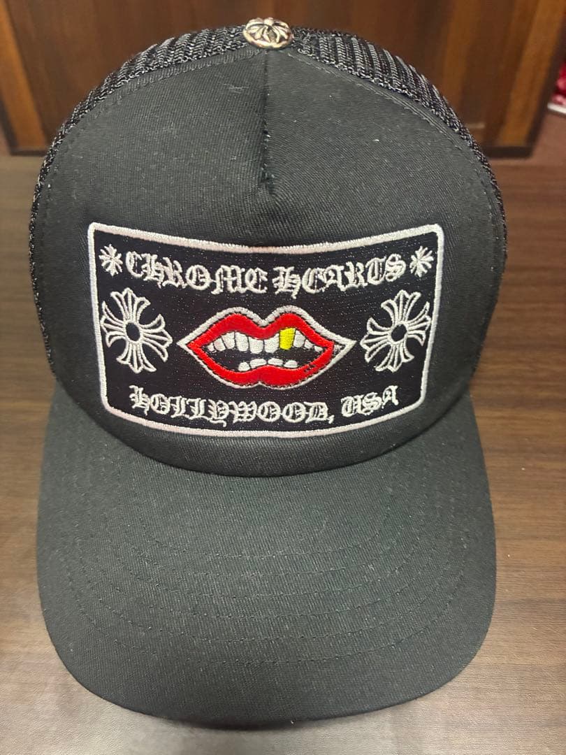 coco　CHROME HEARTS ブラックトラッカーキャップ