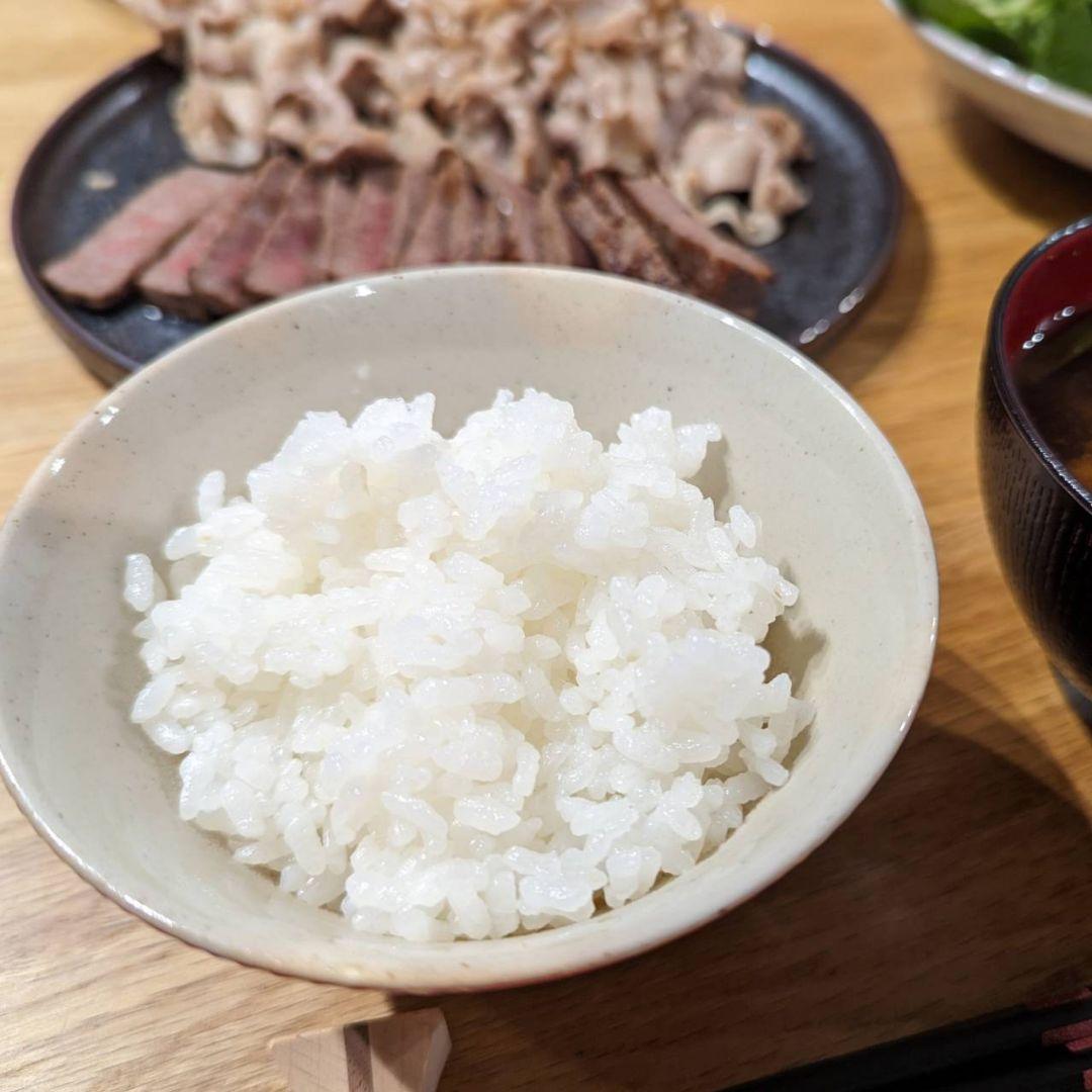 関東、東海、信越、関西地方限定　令和７年富山県産コシヒカリ（白米4.5kg✕2袋