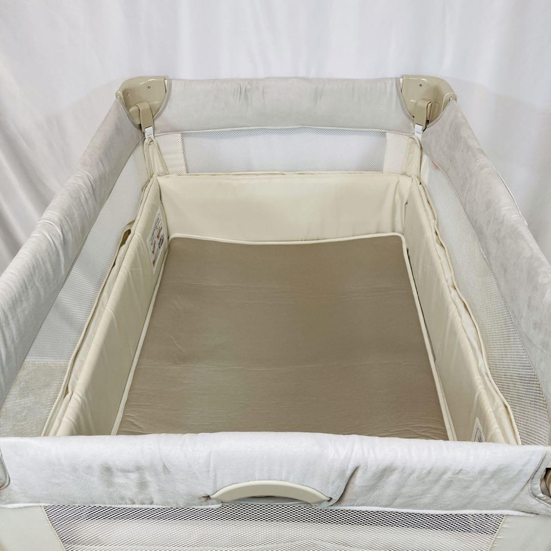 【極美品】アップリカココネルエアープラス ホワイトベージュ 最上級モデル