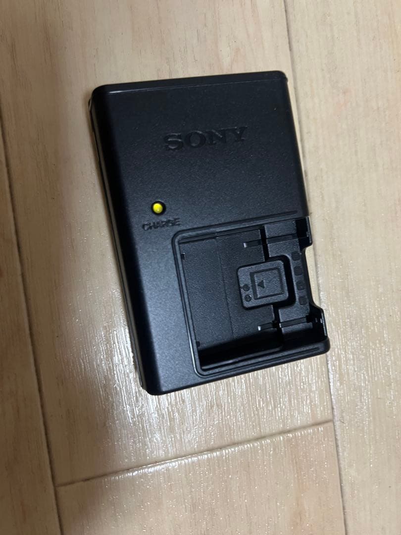 sakimax 　SONY Cyber-shot DSC-T77 MKM