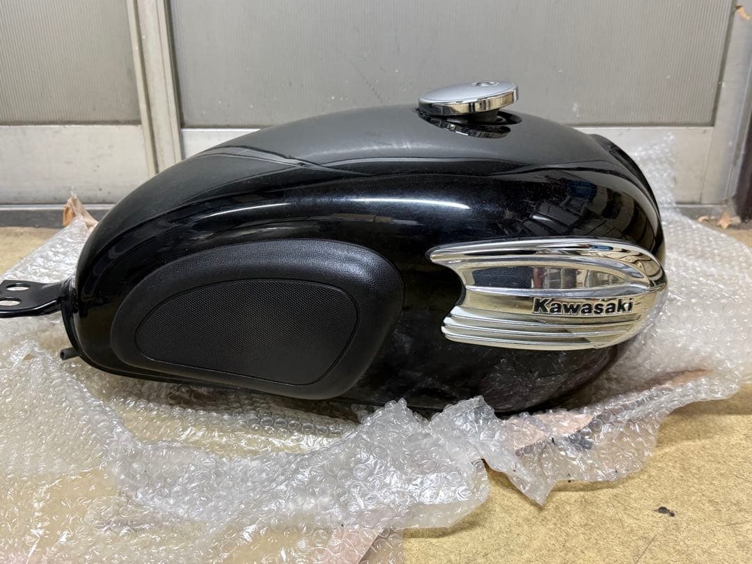W650 純正タンク ブラックW400 W800