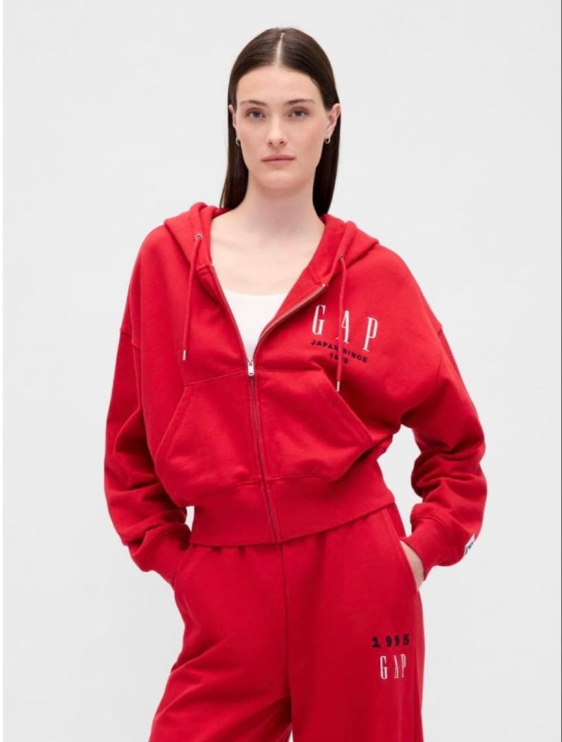 ☆完売品☆【GAP】30th アニバーサリー クロップドパーカー レッド M